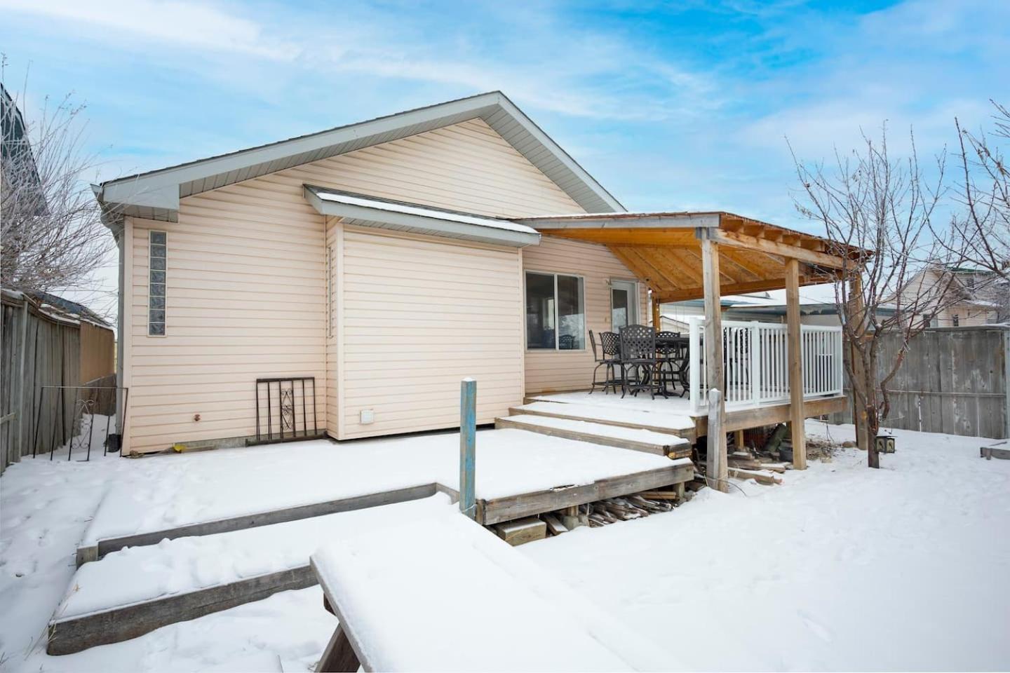 240 Spacious Modern Home W Ac Calgary Exterior photo